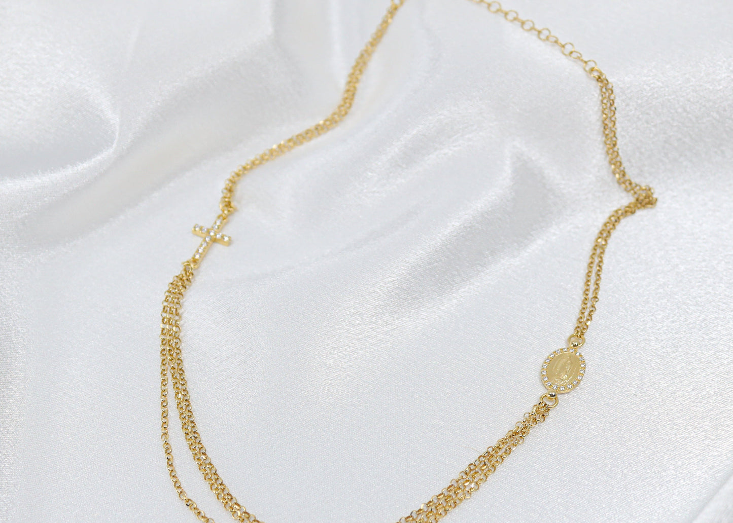 Doble Bendición Necklace